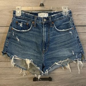 Abercrombie & Fitch Curve Love High Rise Mom Short